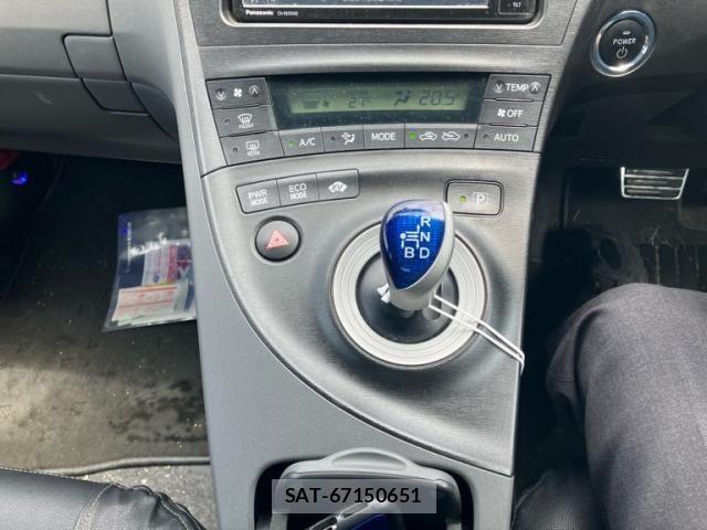 Toyota PRIUS 2010-03 7963340-23