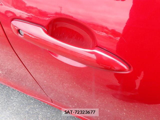 Toyota PRIUS 2019-04 7963299-23