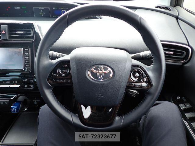 Toyota PRIUS 2019-04 7963299-7