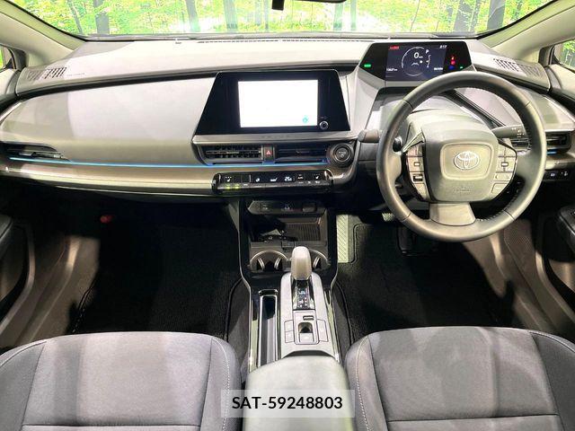 Toyota PRIUS 2023-07 7963316-1