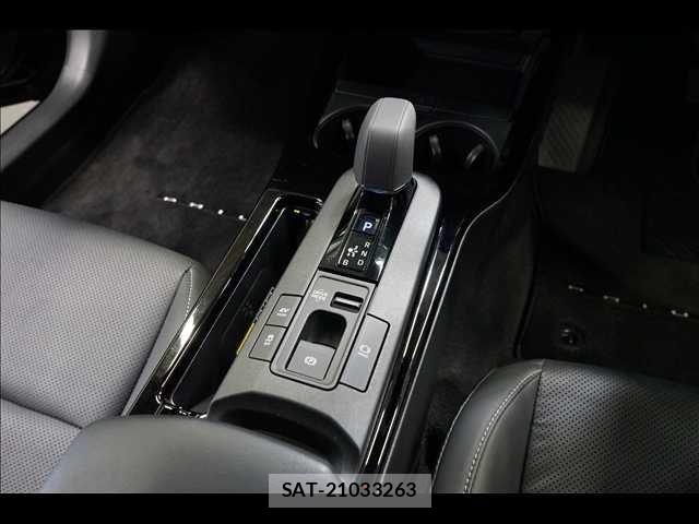 Toyota PRIUS 2023-11 7963312-11