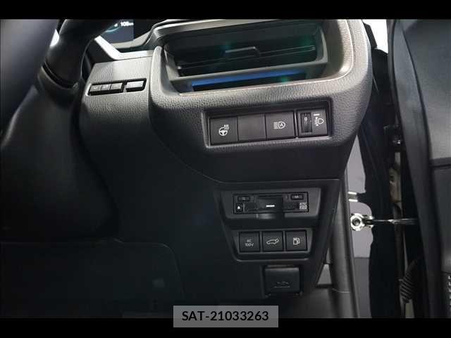 Toyota PRIUS 2023-11 7963312-13
