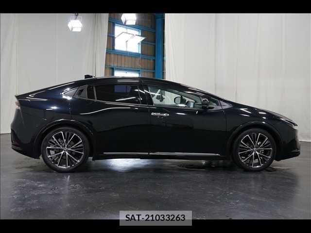 Toyota PRIUS 2023-11 7963312-15
