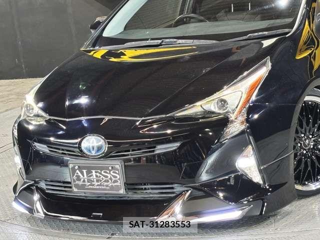 Toyota PRIUS 2015-12 7963322-10