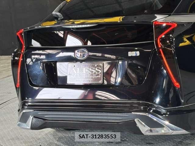 Toyota PRIUS 2015-12 7963322-14