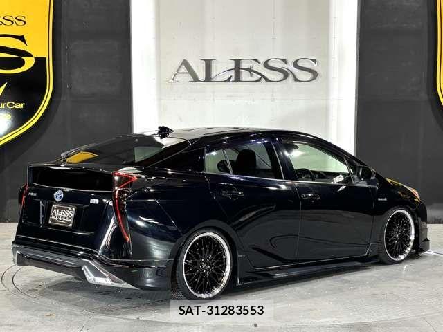 Toyota PRIUS 2015-12 7963322-2