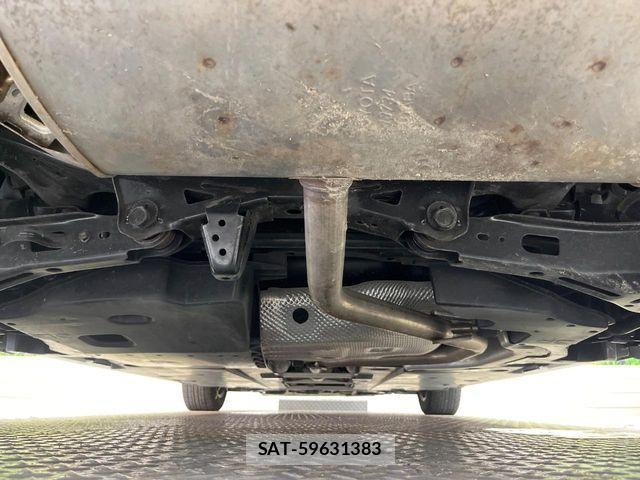 Toyota PRIUS 2018-02 7963323-18