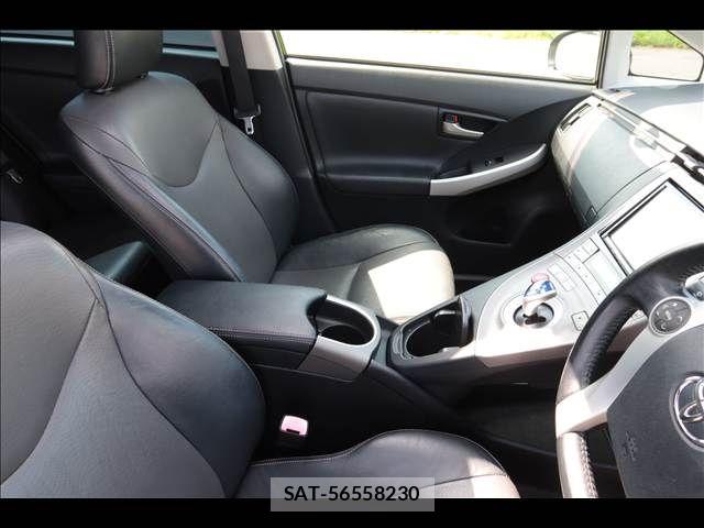 Toyota PRIUS 2012-01 7963337-11