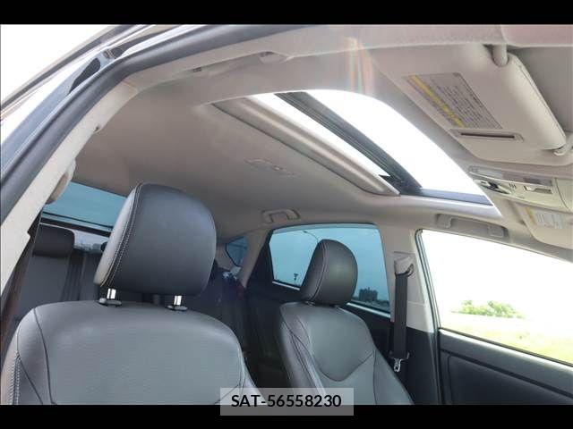 Toyota PRIUS 2012-01 7963337-13