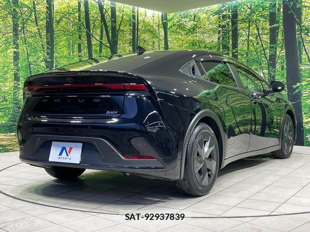 Toyota PRIUS 2023-05 7963319-16