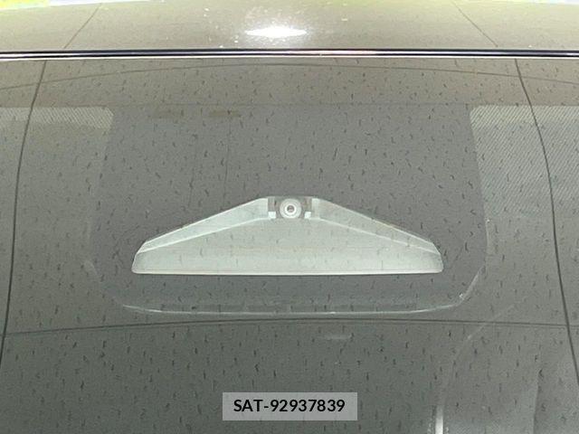 Toyota PRIUS 2023-05 7963319-4