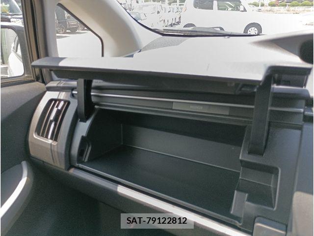 Toyota PRIUS 2014-02 7963338-14