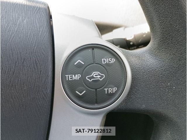 Toyota PRIUS 2014-02 7963338-25
