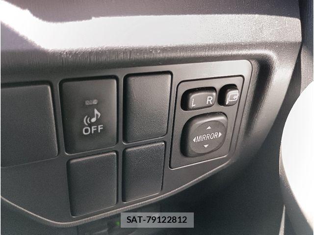 Toyota PRIUS 2014-02 7963338-27