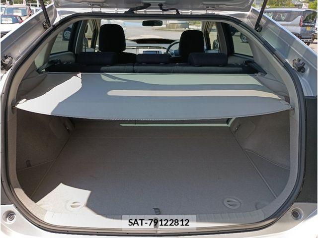 Toyota PRIUS 2014-02 7963338-8