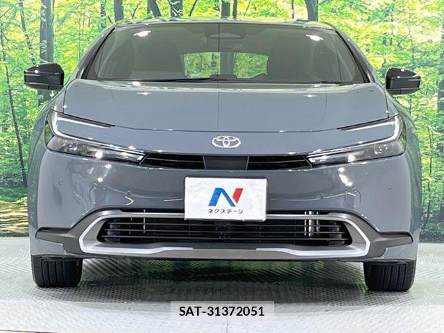 Toyota PRIUS 2023-03 7963318-13