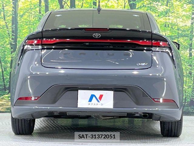 Toyota PRIUS 2023-03 7963318-14