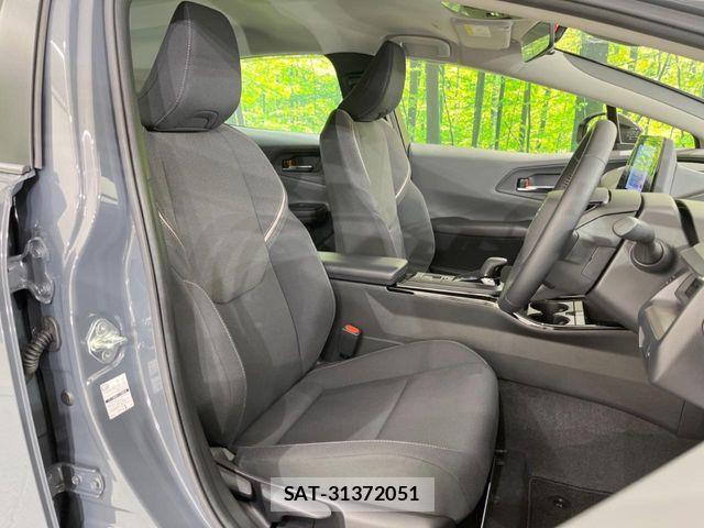 Toyota PRIUS 2023-03 7963318-7