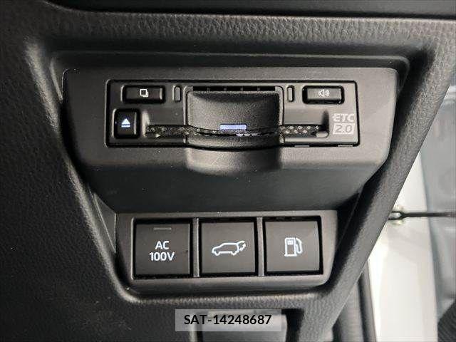 Toyota PRIUS 2025-08 7963309-13