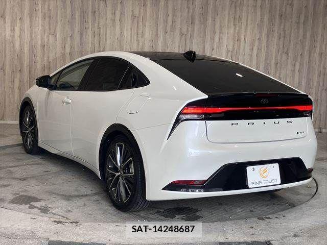 Toyota PRIUS 2025-08 7963309-28