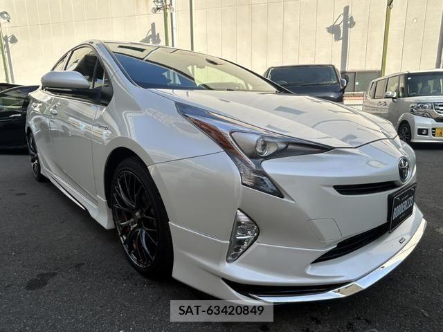 Toyota PRIUS 2016-04 7980640-9