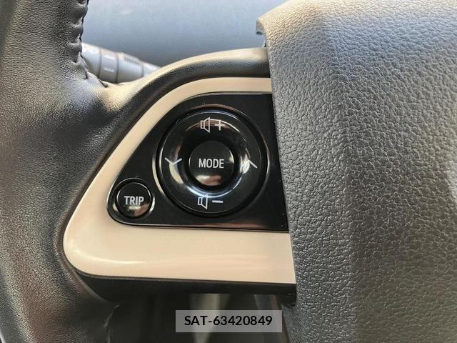 Toyota PRIUS 2016-04 7980640-12