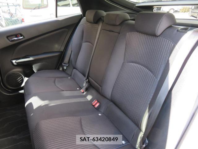 Toyota PRIUS 2016-04 7980640-19