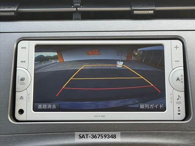 Toyota PRIUS 2013-08 7980667-3