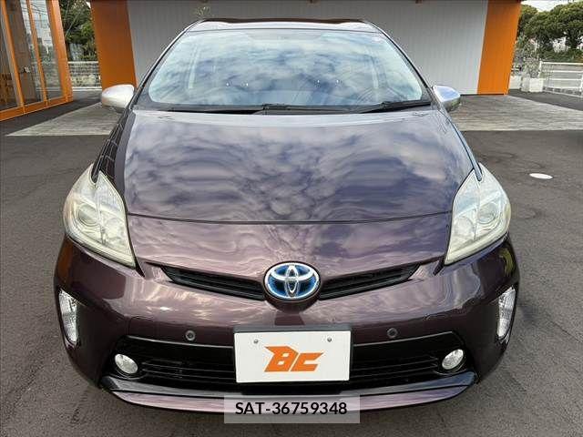 Toyota PRIUS 2013-08 7980667-8