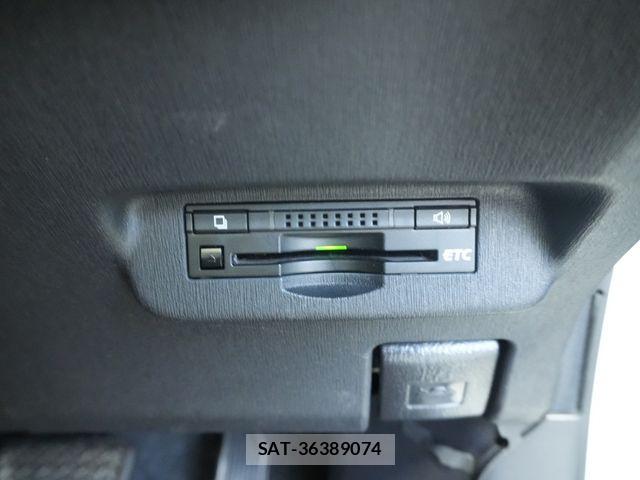 Toyota PRIUS 2014-03 7980673-16