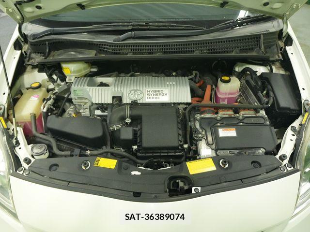 Toyota PRIUS 2014-03 7980673-22