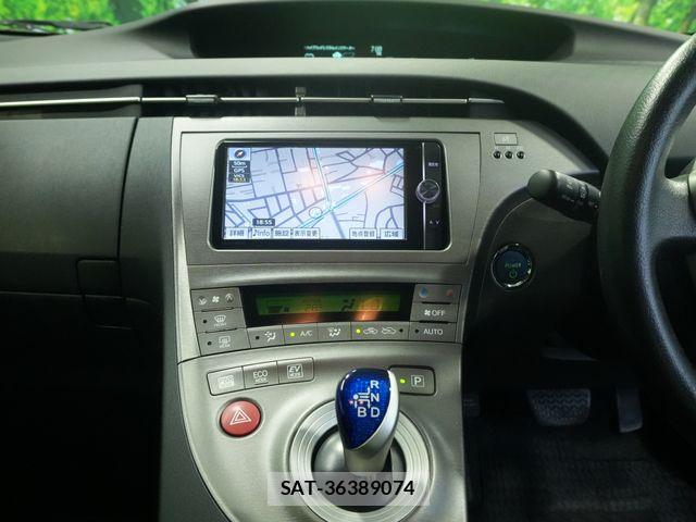 Toyota PRIUS 2014-03 7980673-7