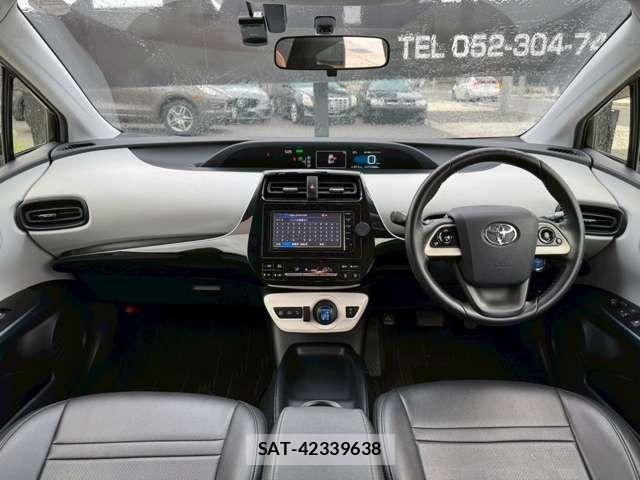 Toyota PRIUS 2016-01 7980655-3