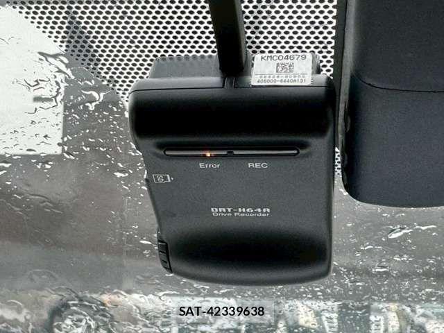 Toyota PRIUS 2016-01 7980655-8