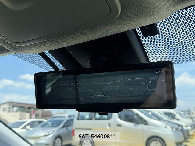 Toyota PRIUS 2019-08 7980638-10