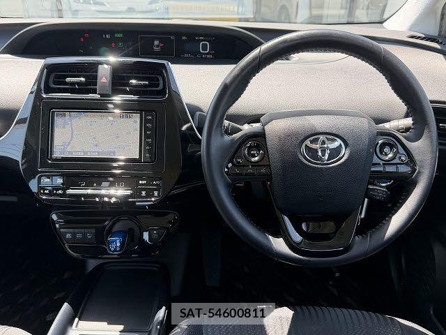 Toyota PRIUS 2019-08 7980638-1