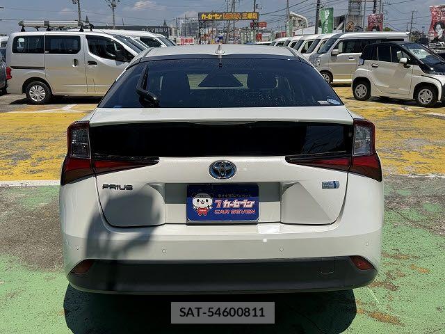 Toyota PRIUS 2019-08 7980638-3
