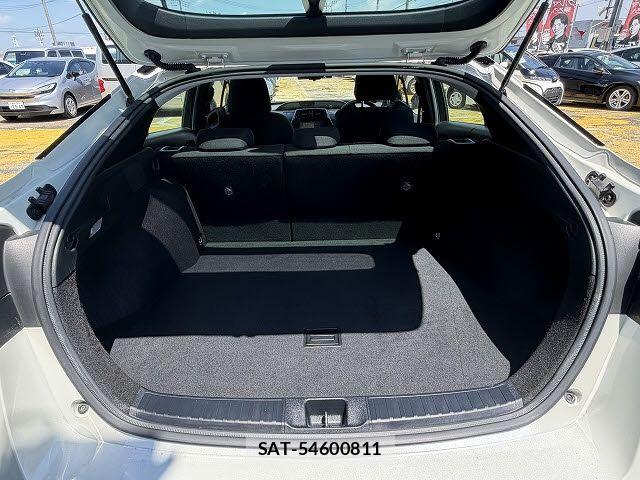 Toyota PRIUS 2019-08 7980638-8