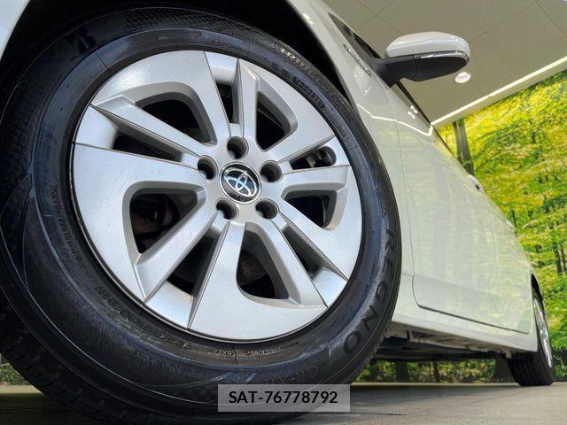 Toyota PRIUS 2016-05 7980648-12