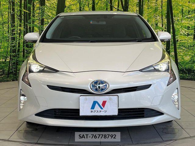 Toyota PRIUS 2016-05 7980648-13