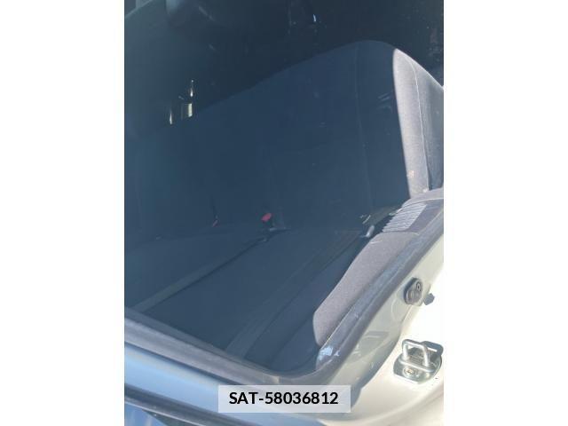 Toyota PRIUS 2013-08 7980686-16