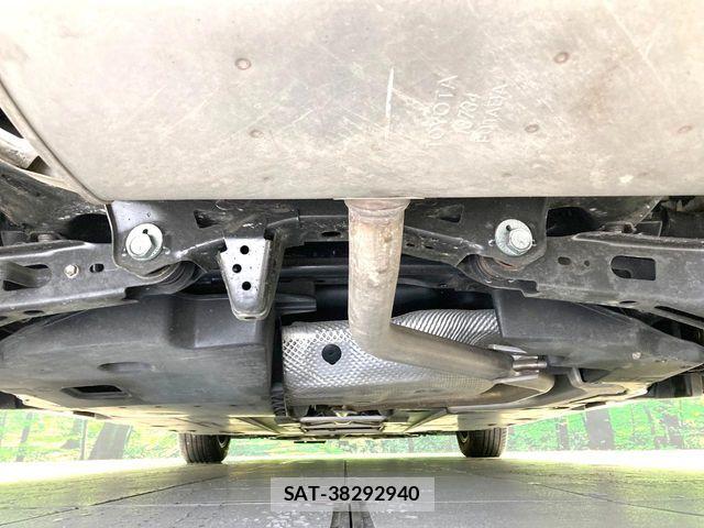 Toyota PRIUS 2017-09 7980646-18