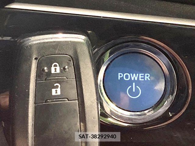 Toyota PRIUS 2017-09 7980646-6