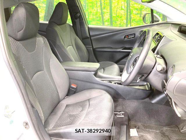 Toyota PRIUS 2017-09 7980646-7