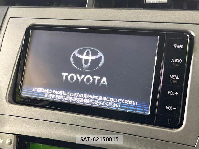 Toyota PRIUS 2014-09 7980671-1