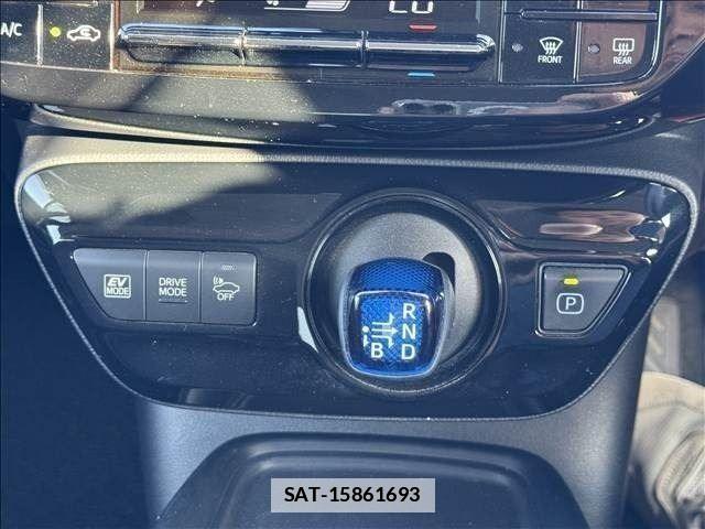 Toyota PRIUS 2019-06 7980627-21