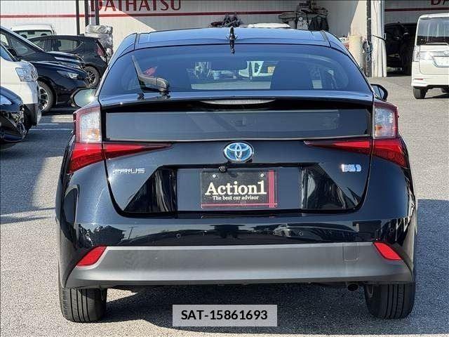 Toyota PRIUS 2019-06 7980627-4