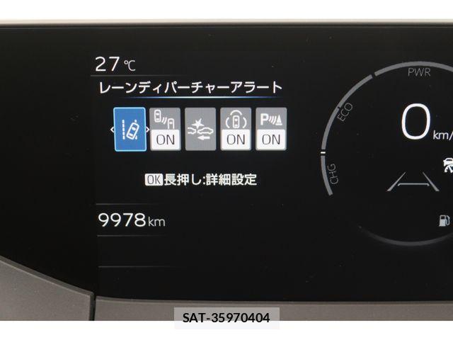 Toyota PRIUS 2023-06 7980608-12