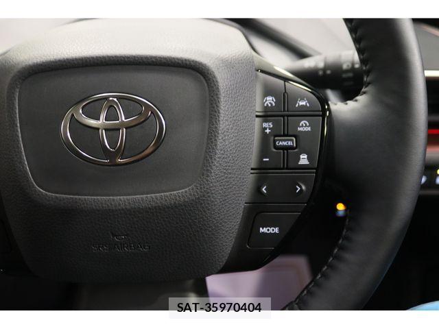 Toyota PRIUS 2023-06 7980608-13