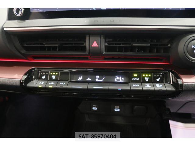 Toyota PRIUS 2023-06 7980608-18